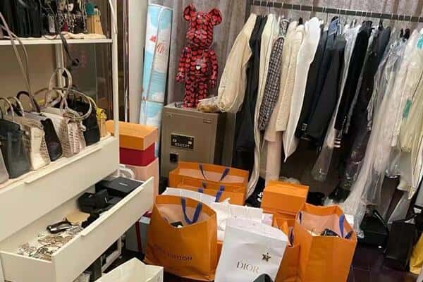 泰安市新泰回收一线品牌衣服